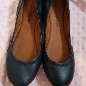 Lucky Brand Navy "Emmie" Flats Size 8.5 NEW IN BOX